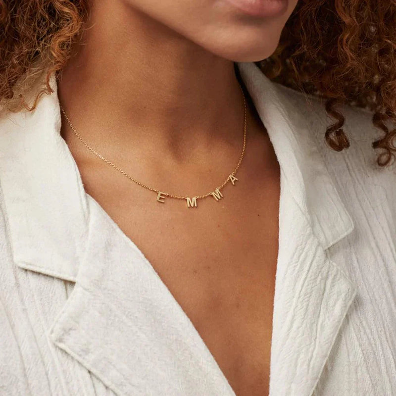 Colar personalizável - Até 9 Letras - Aço inoxidável - Banho em Ouro 18K